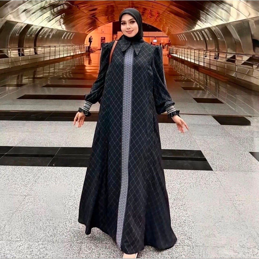 Shella Saukia New