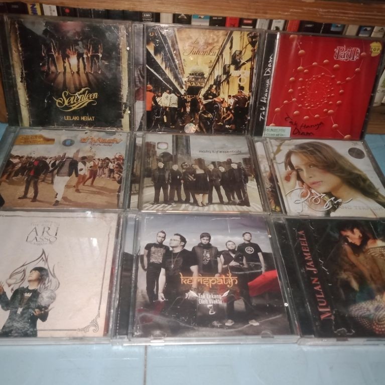 Kaset CD Ungu Tuhanku - Padi Tak hanya diam - D'Masiv Perjalanan - Maliq & D'essentials - Rossa yang