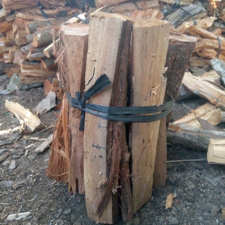 Kayu bakar api unggun