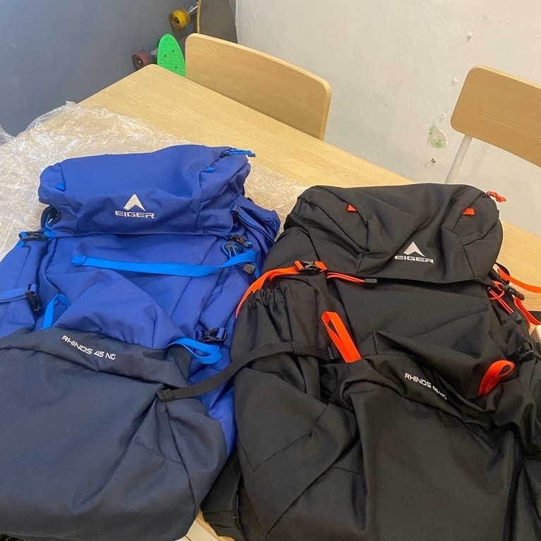 eiger rhinos 45 l include rain cover