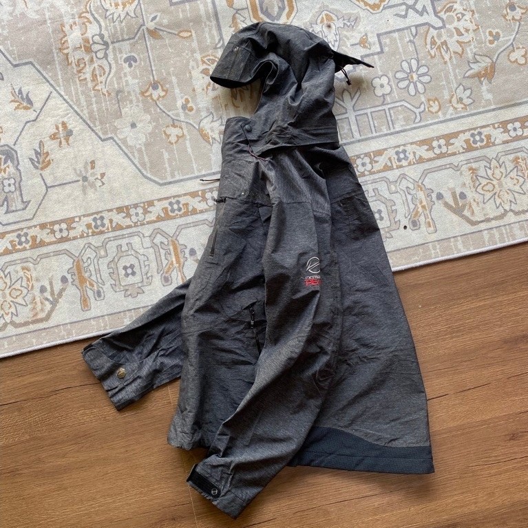 Outdoor jacket  Blackyak Gorpcore
