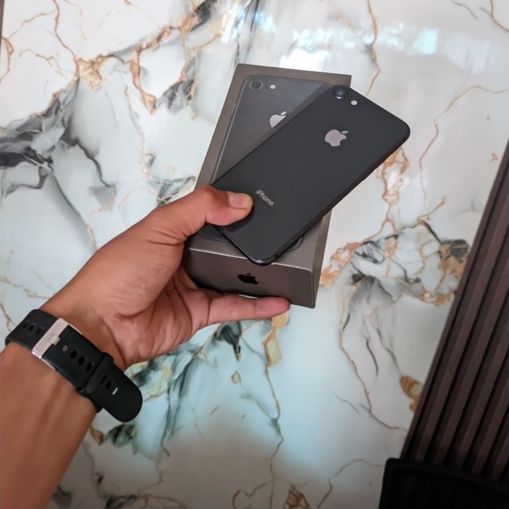 iPhone 8 128gb ex inter al operator