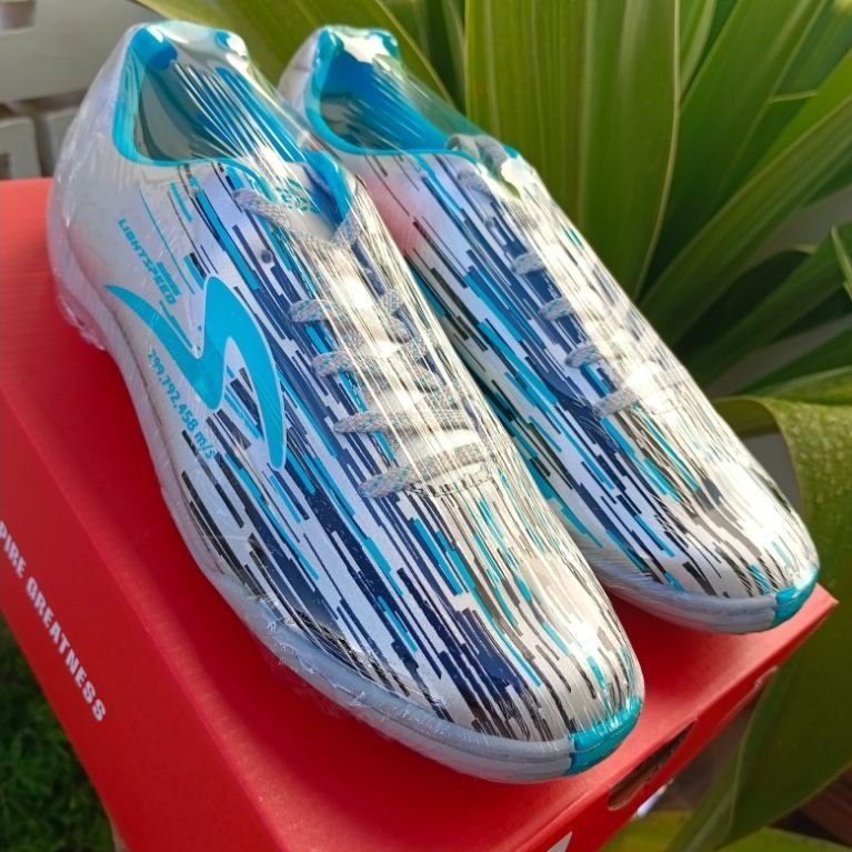 Sepatu Futsal Specs Lightspeed Reborn IN - Silver/Black/Aqua