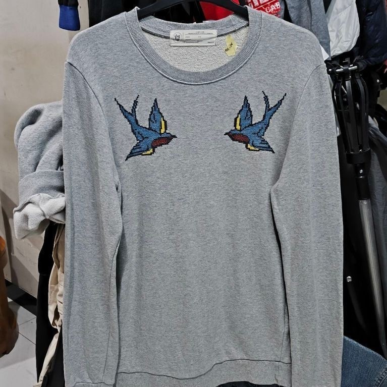 cn sweater crewneck model sukajan vintage retro BORDIR LD106-p76 made in korea. pemakaian di L mulus
