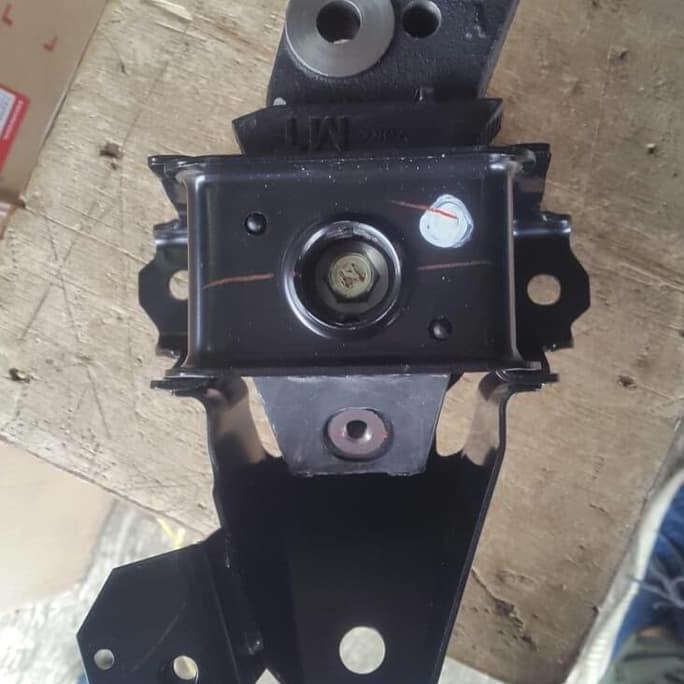engine mounting kanan ayla-agya