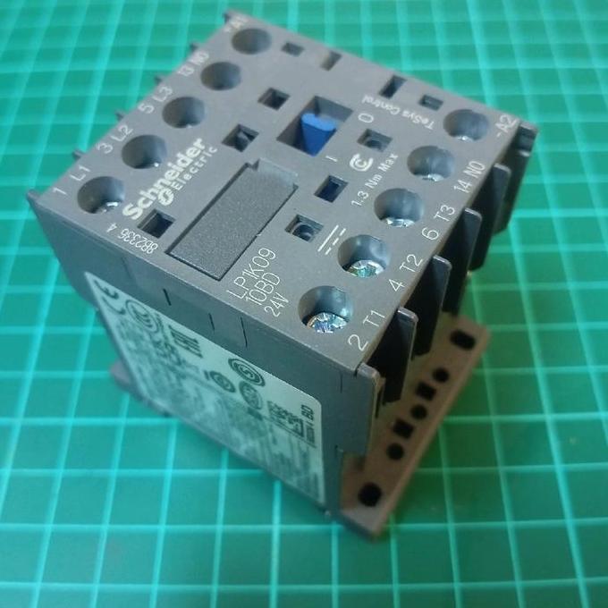 SCHNEIDER CONTACTOR LP1K0910BD COIL 24VDC 4KW 380/415V ASLI