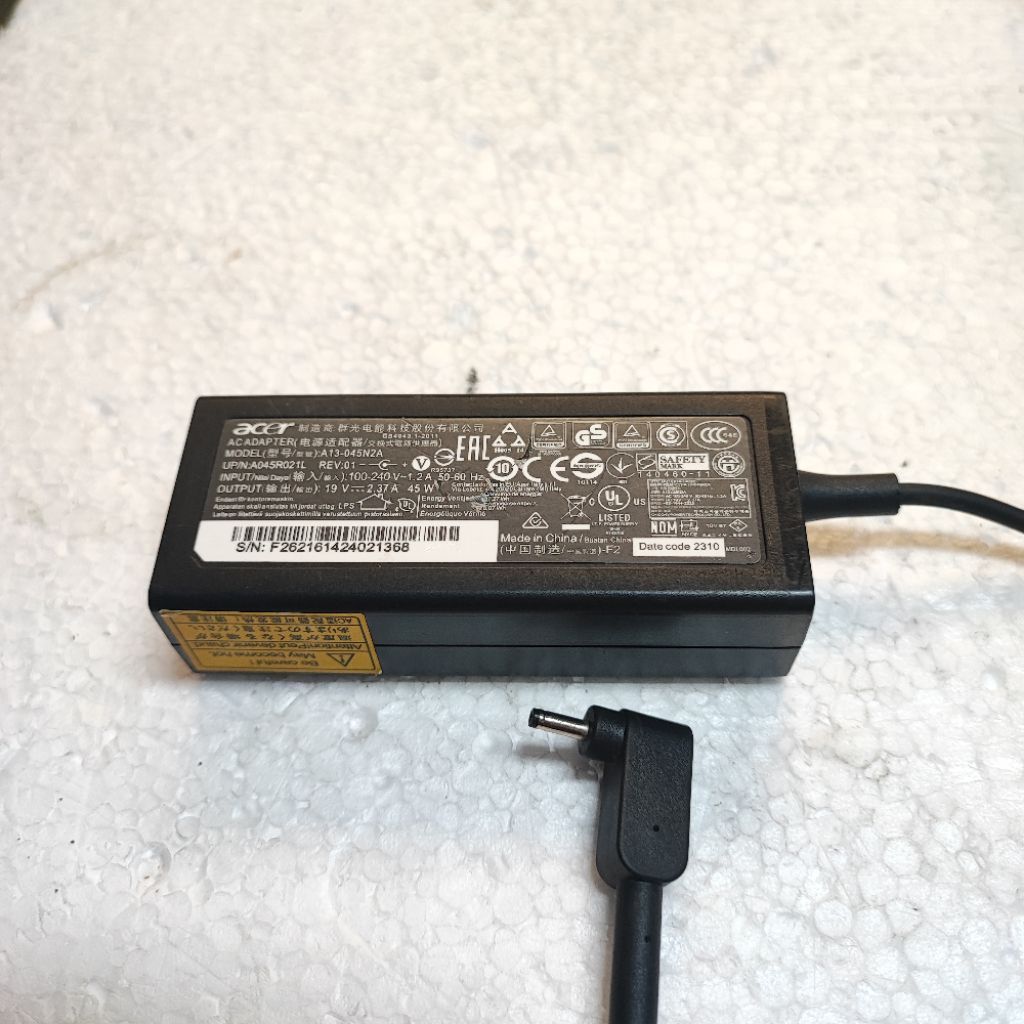Adaptor ACER A13-045N2A  19V 2,37A 45W Jack mini diameter 3mm
