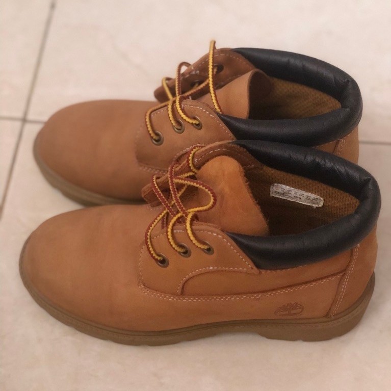 Sepatu Boots Pria Wheat Ankle Leather Mid Cut