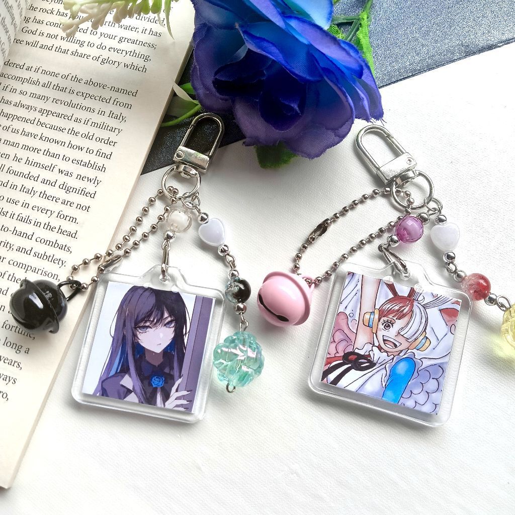 ADO/UTA BAG CHARM/BEADS KEYCHAIN KOTAK 3,5CM