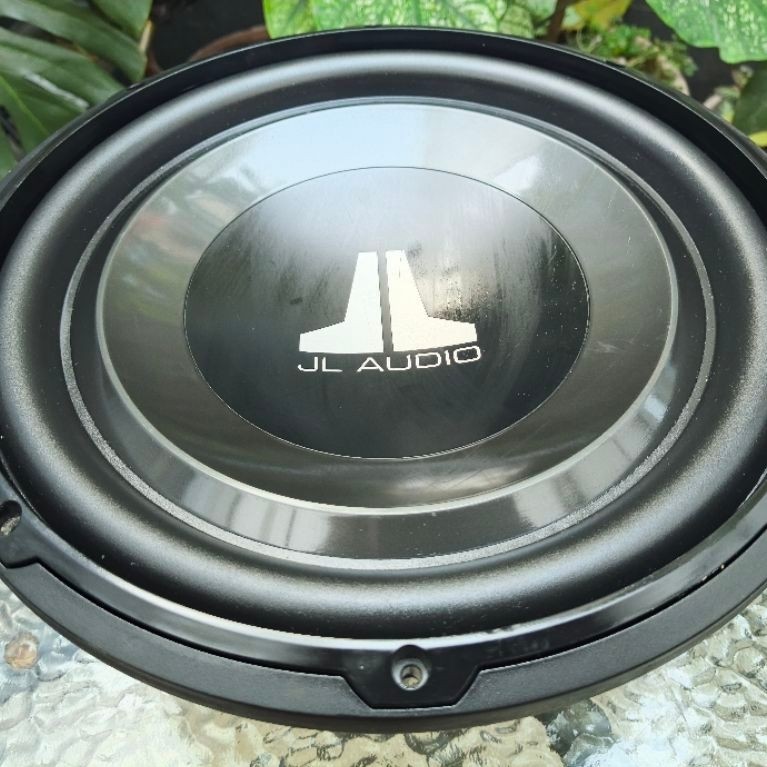 JL Audio 12W1v3-4 Preloved good condition Original