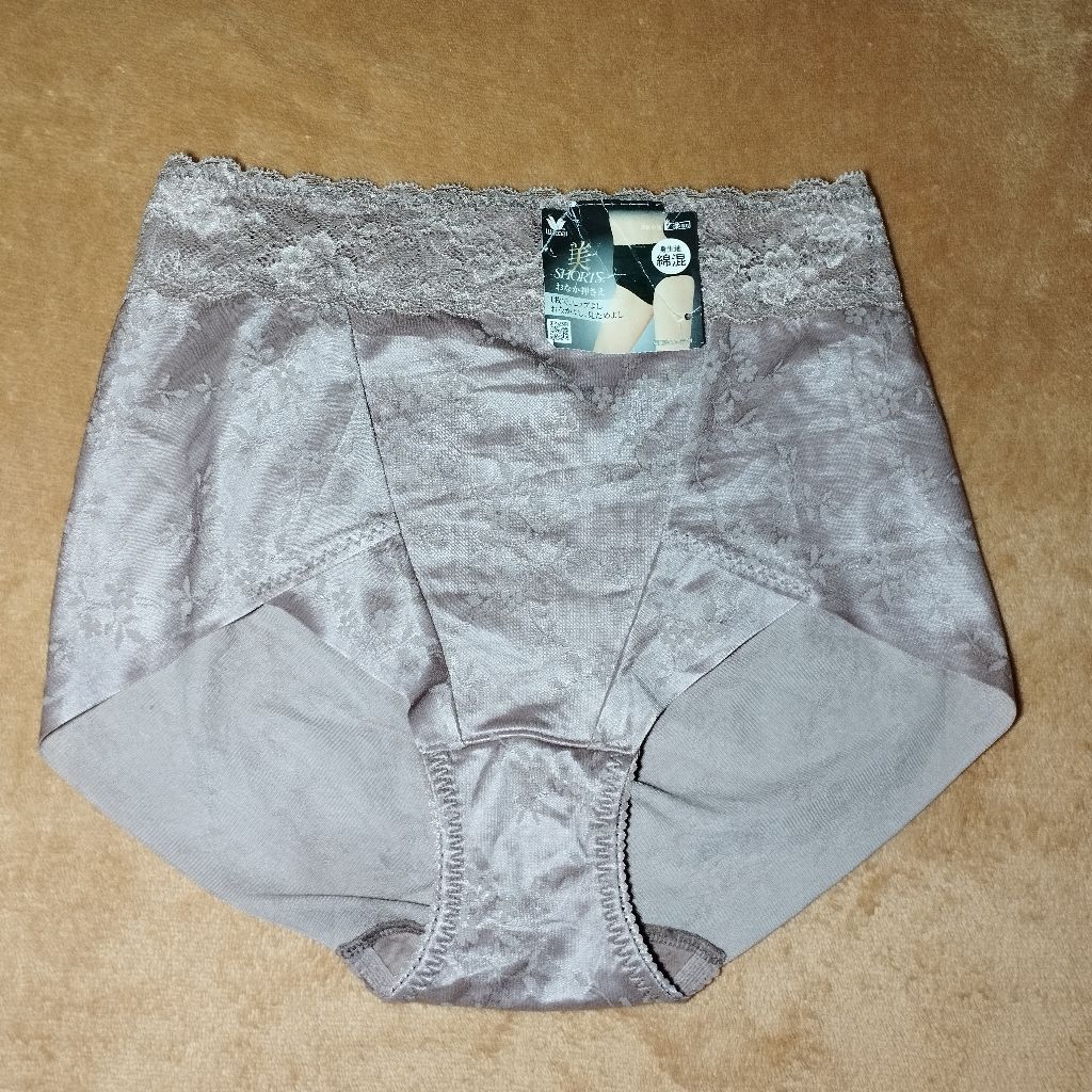CD WACOAL EMBOSS BUNGA +BIAYA ADMIN SHOPEE