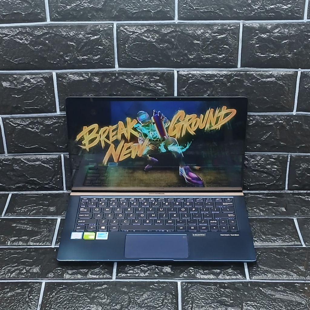 Laptop Asus Zenbook UX333FN Intel Core I7-8565U 16/512GB Nvidia MX150