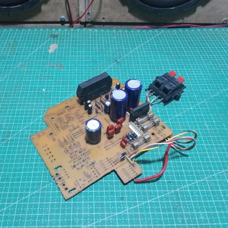 IC STK402-020 Cabutan Compo Sharp