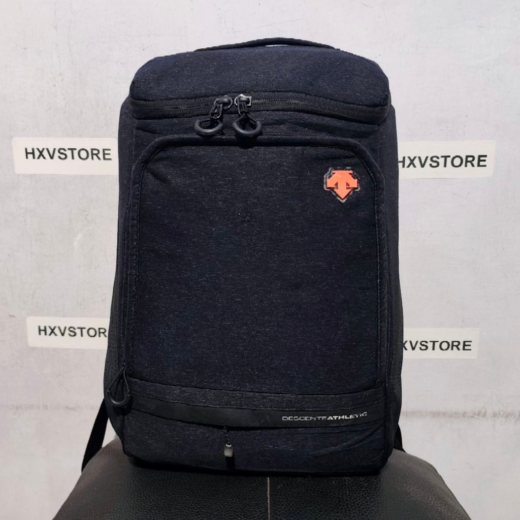 Descente Backpack / Ransel Tabung Descente DarkGrey
