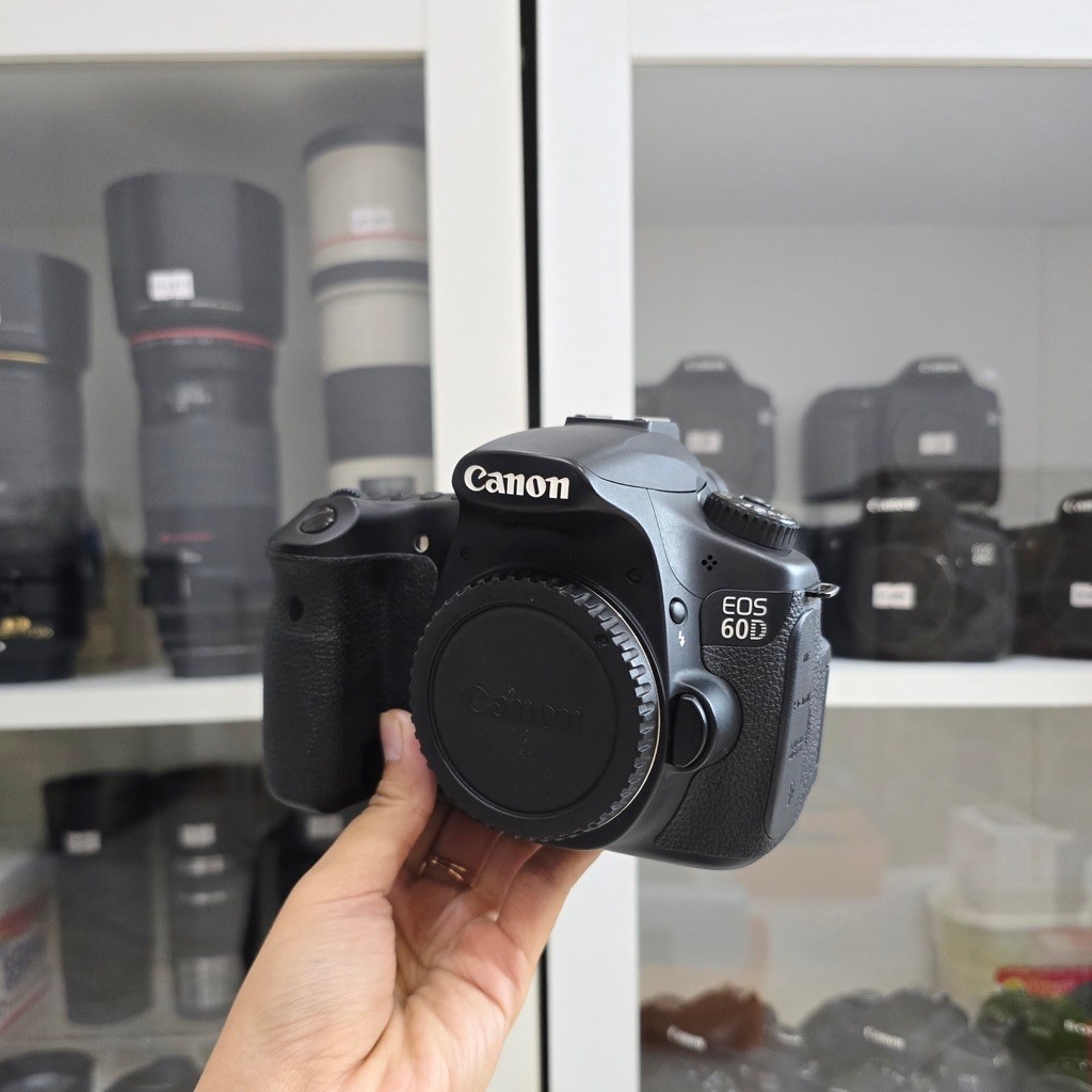 KAMERA CANON EOS 60D BODY ONLY GOOD CONDITION (SN 2229)