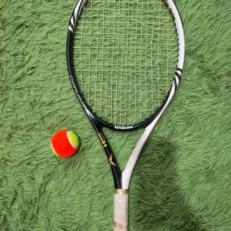 raket tenis Wilson BLX