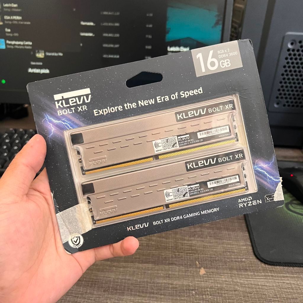 RAM 16GB DDR4 2x8gb 3600mhz Klevv Bolt XR garansi lifetime