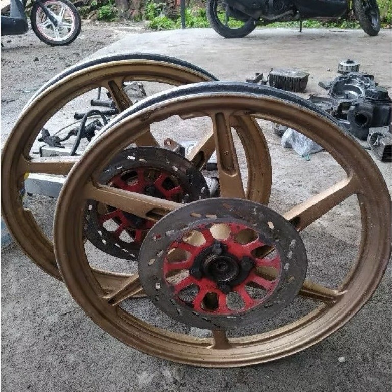 Velg Set Depan Belakang Original Satria 2 Tak Hiu Lumba DD Kondisi Siap Pakai