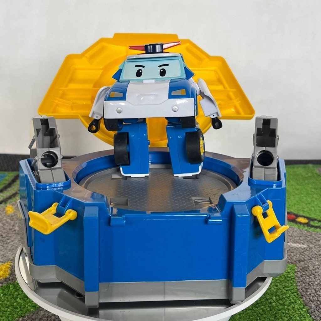 Robocar Poli Transforming Head Playset Silverlit Preloved