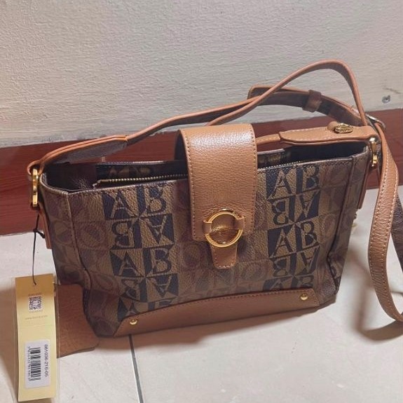 Bonia Sling bag mono