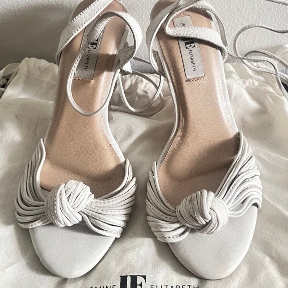 JE JASMINE ELIZABETH LACE UP HEELS