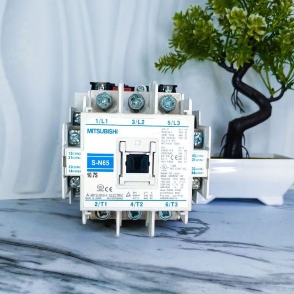 Kontaktor Mitsubishi S-N65 3P 100A 220V
