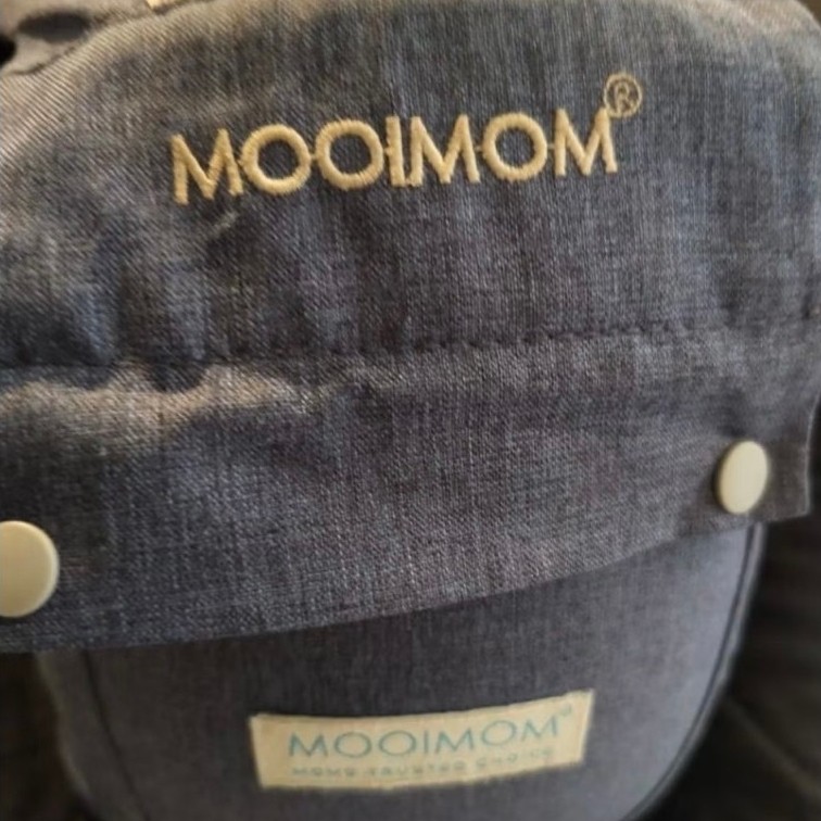 Preloved Gendongan Hipseat Mooimom