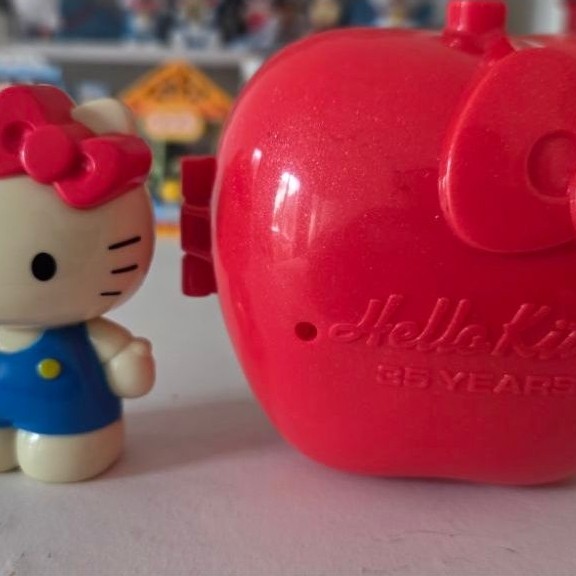 preloved figure pajangan hello kitty koleksi