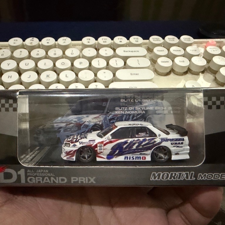 MORTAL 1:64 Nissan URAS ER34 Ken Nomura Blitz D1 Skyline ER34 2005 D1 Grand Prix