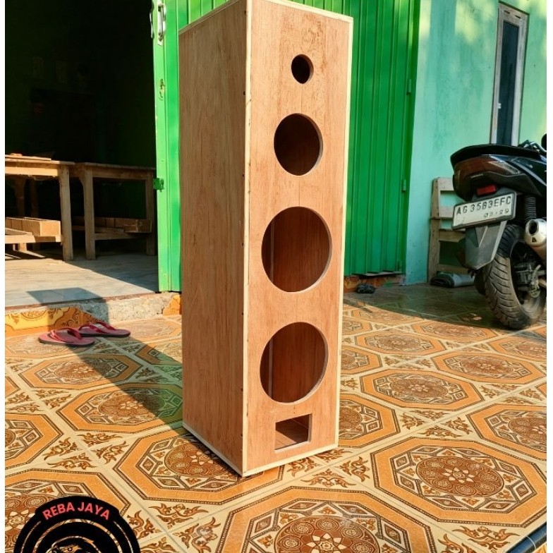 Box speaker xbr