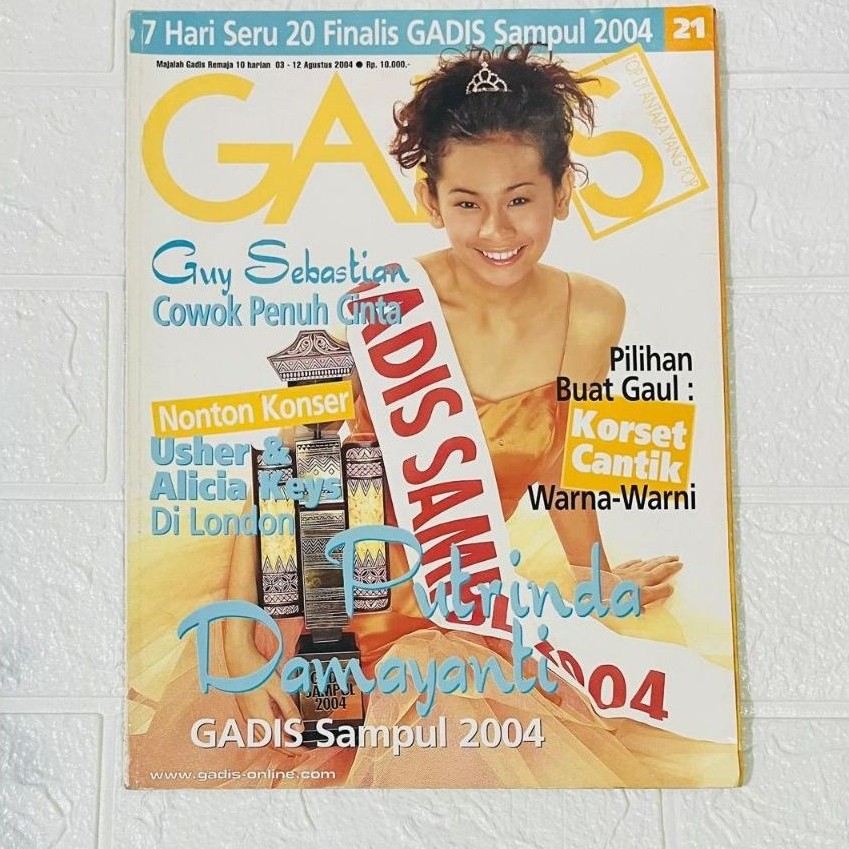 Majalah Gadis 3 Agustus 2004 : Cover Putrinda Damayanti Gadis Sampul 2004