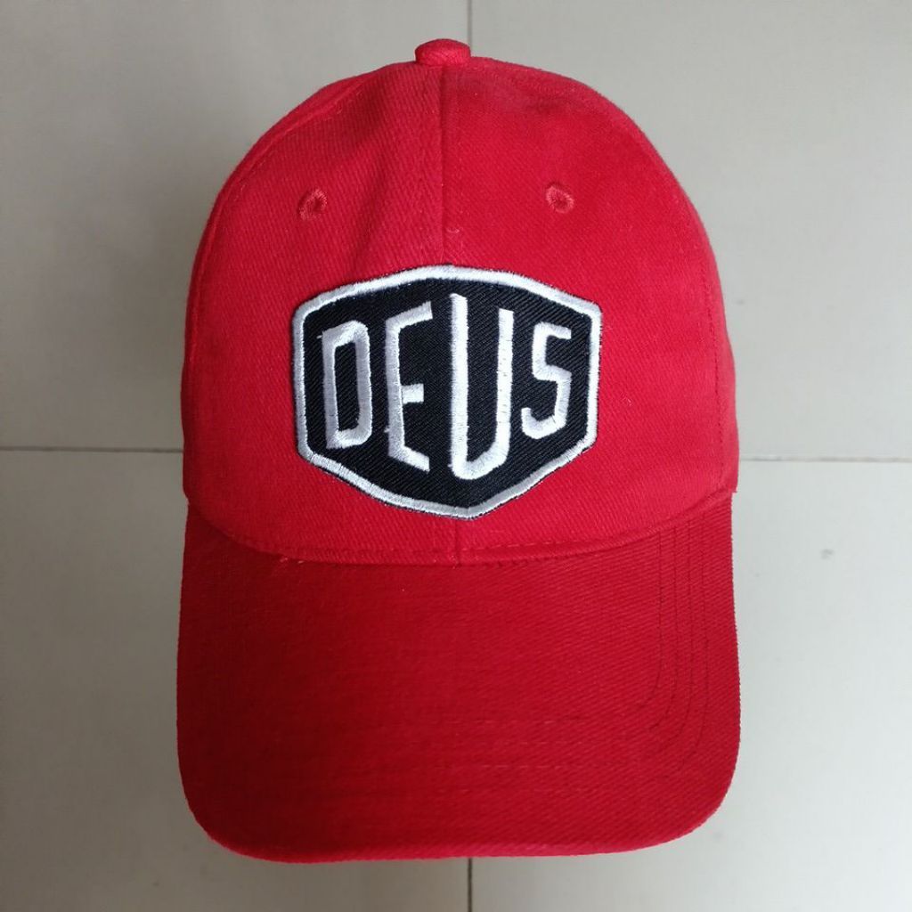 Topi Deus Ex Machina