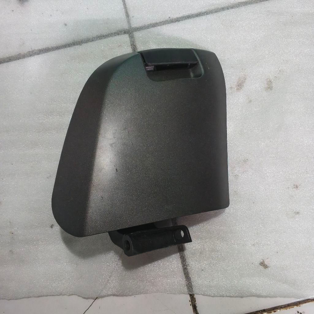 lid inner pocket tutup laci / tutup carjer  set  Honda Scoopy New k2f tahun 2020/2021/2022original c