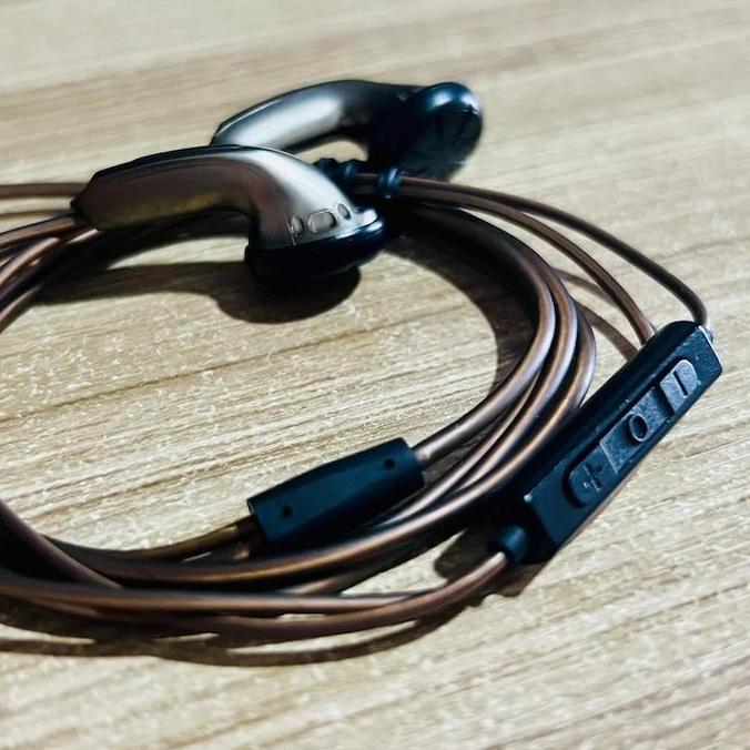 Woi- Kgis Explore Version Hifi Bass Earphone With Mic Headset