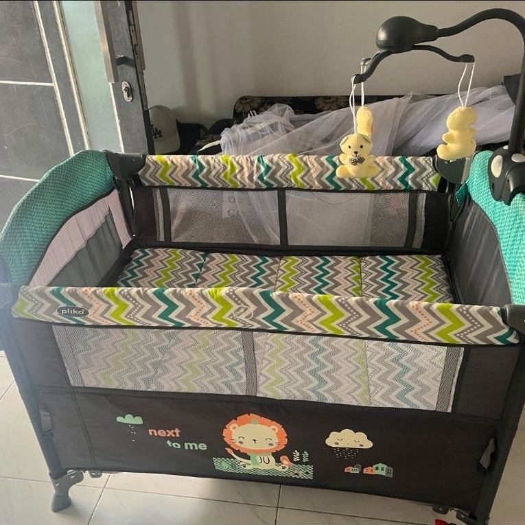 Box Bayi / Ranjang Bayi Pliko Bekas