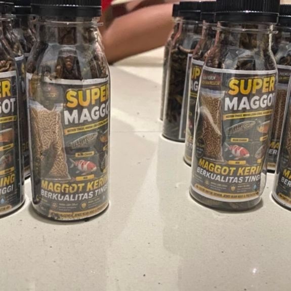 MAGOT KERING
