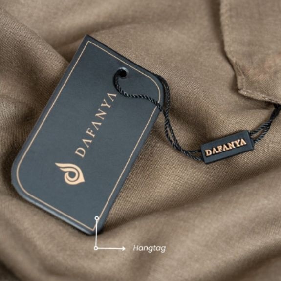 Dafanya Scarf - Hijab Segiempat polos Maserati
