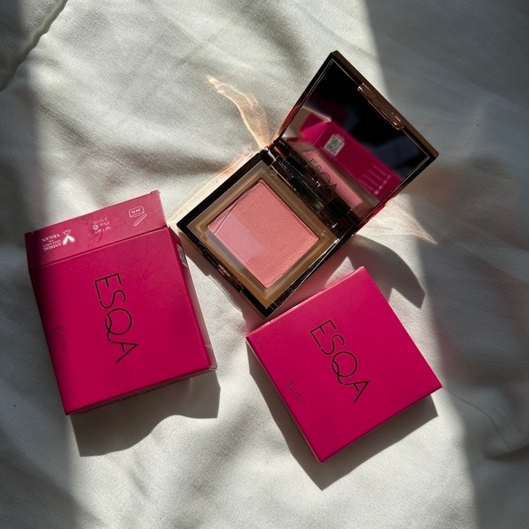 ESQA Velvet Charm Powder Blush Shade Florence