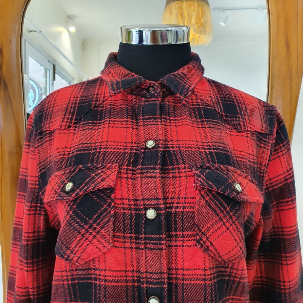 kemeja flanel levis