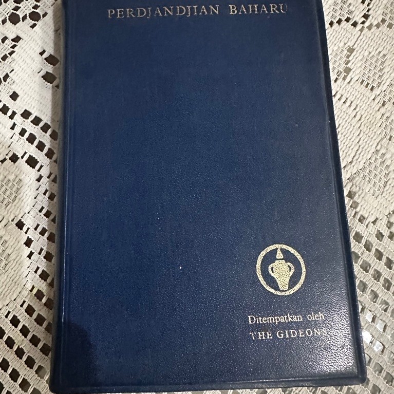 Alkitab PERDJANJIAN BAHARU- Penerbit The Gideons- Buku Alkitab Perjanjian Baru Ejaaan Lama - 1970