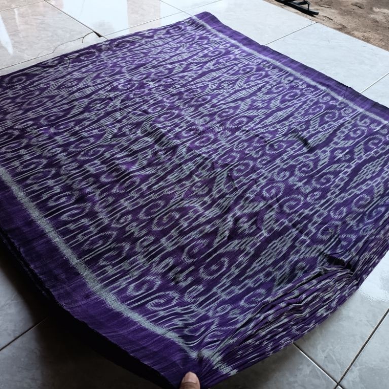 Kain Tenun Dayak Ungu Tenun Dayak Motif Tameng Ungu  Silver  1x1 m tenun meteran