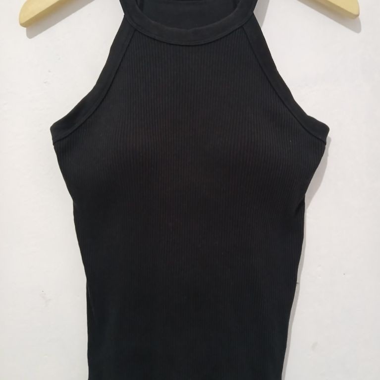 UNIQLO HALTER NECK TANKTOP BRA