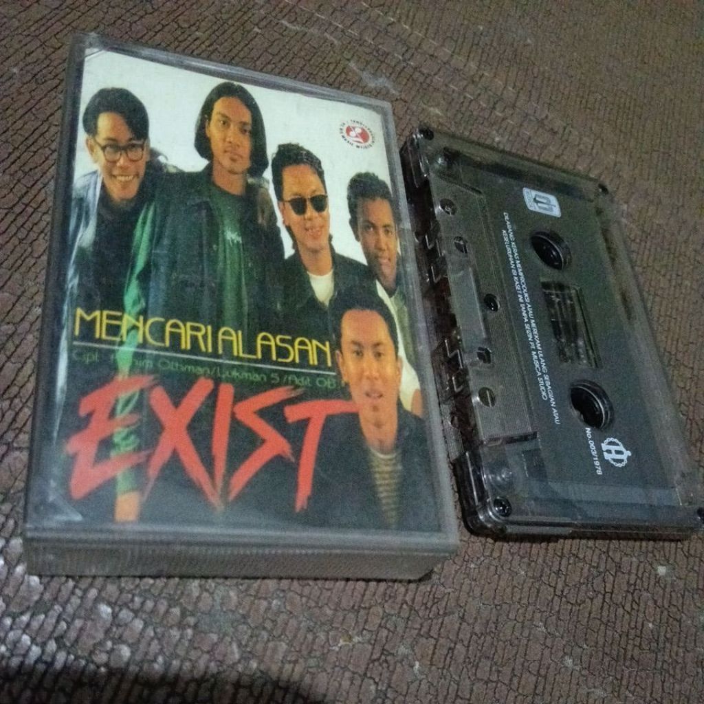 KASET PITA EXIST - MENCARI ALASAN