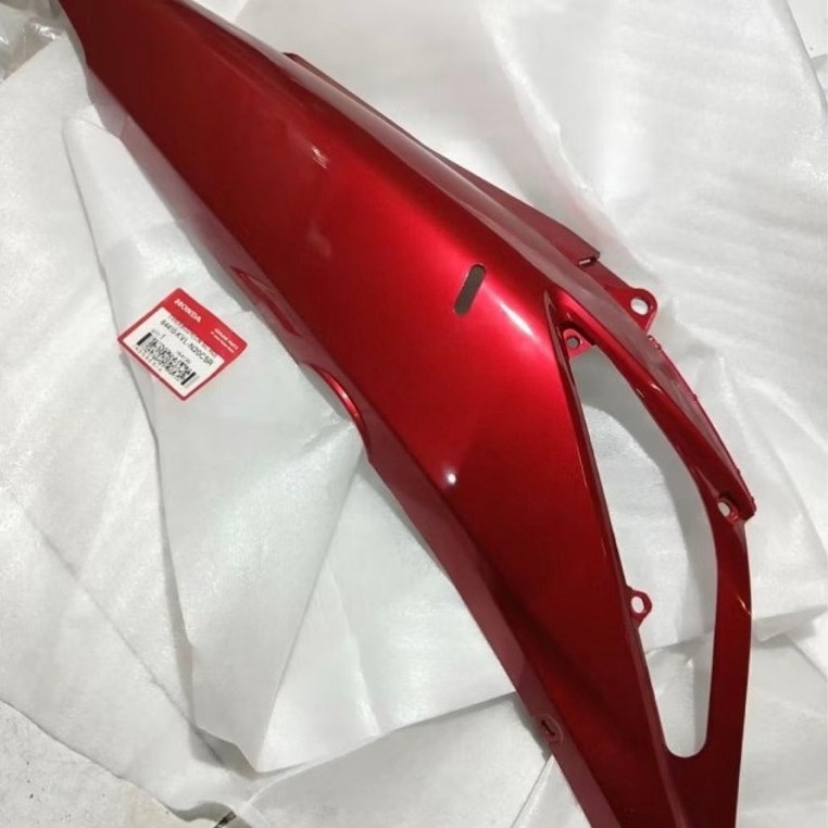 COVER BODY KANAN SUPRA X 125 KARBU MERAH 64410 KVL N20CSR