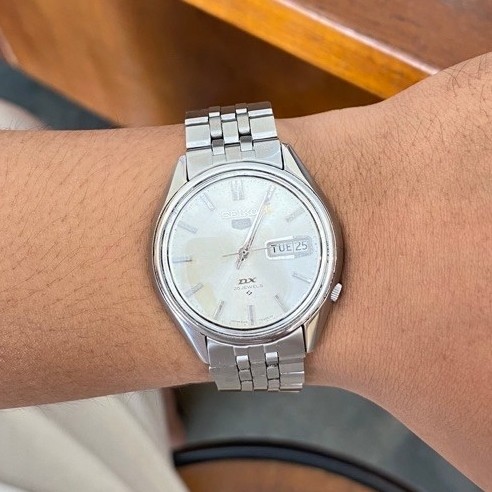 Vintage Seiko '5' DX Automatic 6106-7030 Wrist Watch