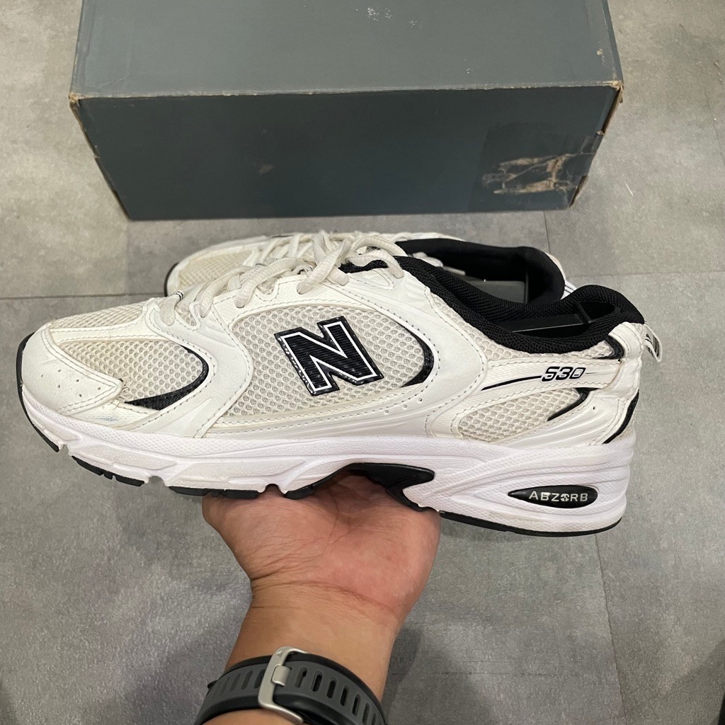 Nb 530 White Black #M1330