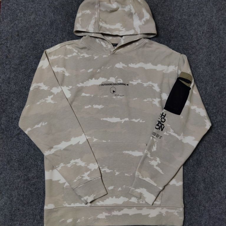 Hoodie zara tie dye saku patch di lengan second original
