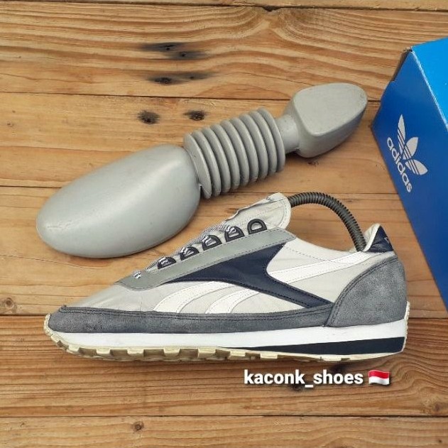 SEPATU SNEAKERS CASUAL REEBOK AZTEC GREY WHITE ORIGINAL