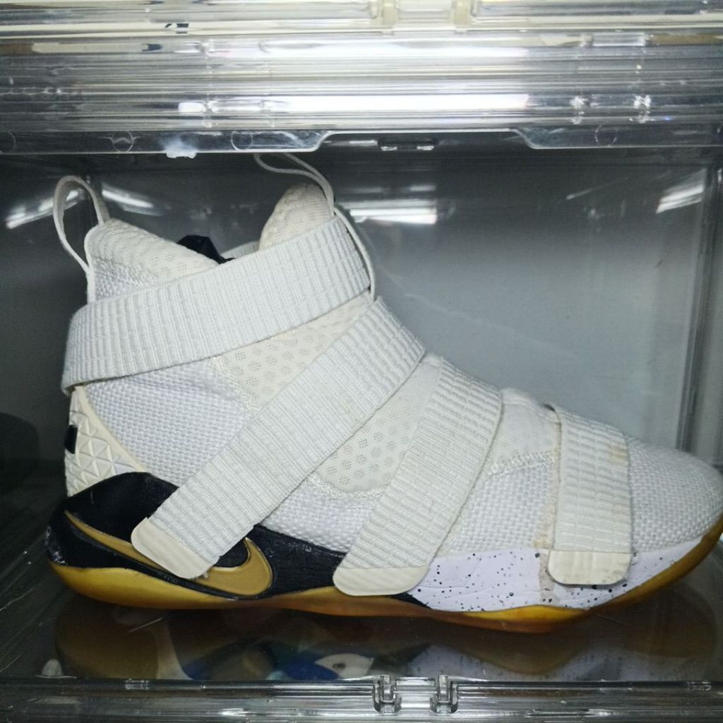Jual sepatu Basket Second
