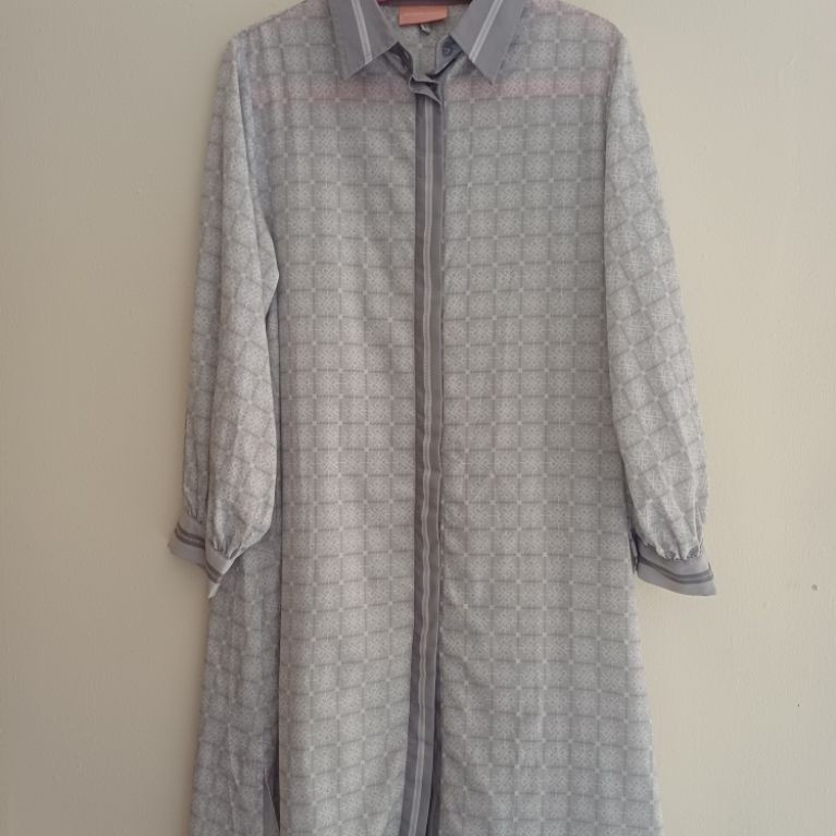 Riamiranda Revinna Tunik Preloved